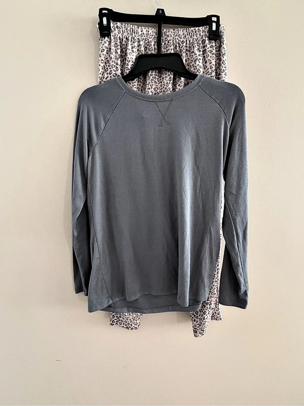 Sonoma Women's Pajama Set in Gray & Pink Size XS Like New
